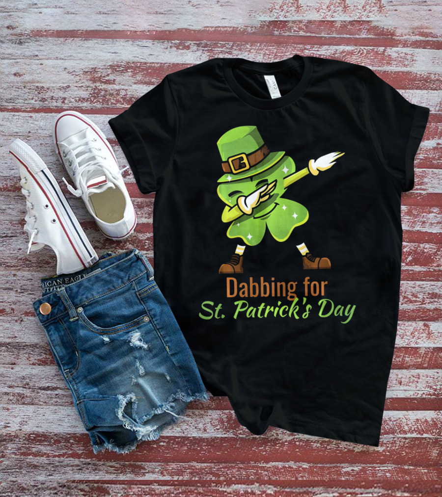 Dabbing For St. Patrick's Day Funny Dabbing Shamrock T-Shirt