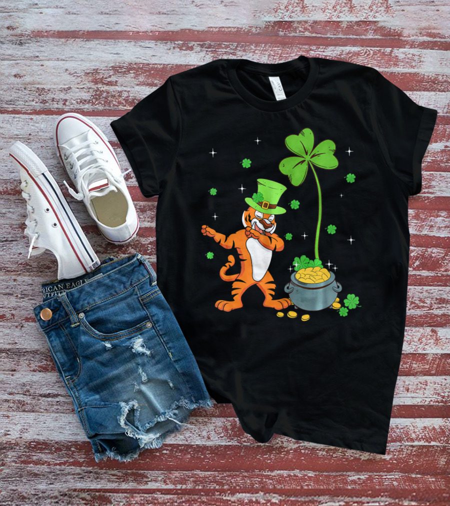 Shamrock Leprechaun Tiger St Patricks Gold Pot T-Shirt