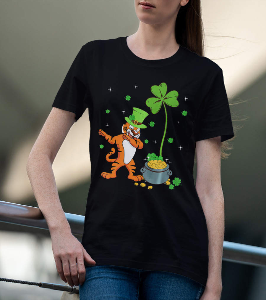 Shamrock Leprechaun Tiger St Patricks Gold Pot T-Shirt