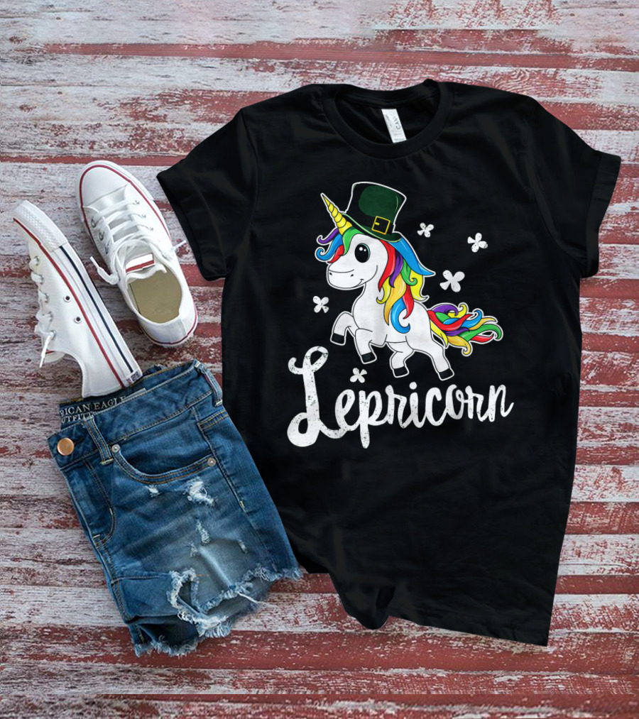 Lepricorn St Patricks Day Unicorn With Rainbow Mane And Leprechaun Hat T-Shirt