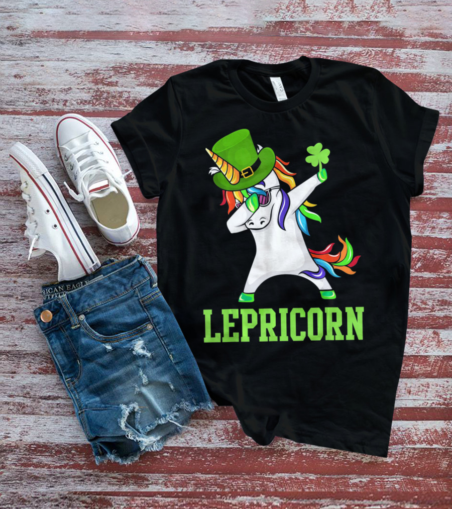 Lepricorn Lucky Irish St Patricks Day Unicorn Dabb With Shamrock Hat T-Shirt