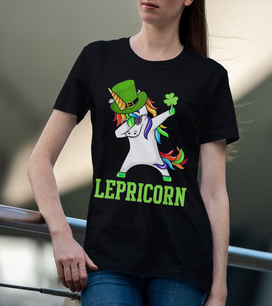 Lepricorn Lucky Irish St Patricks Day Unicorn Dabb With Shamrock Hat T-Shirt