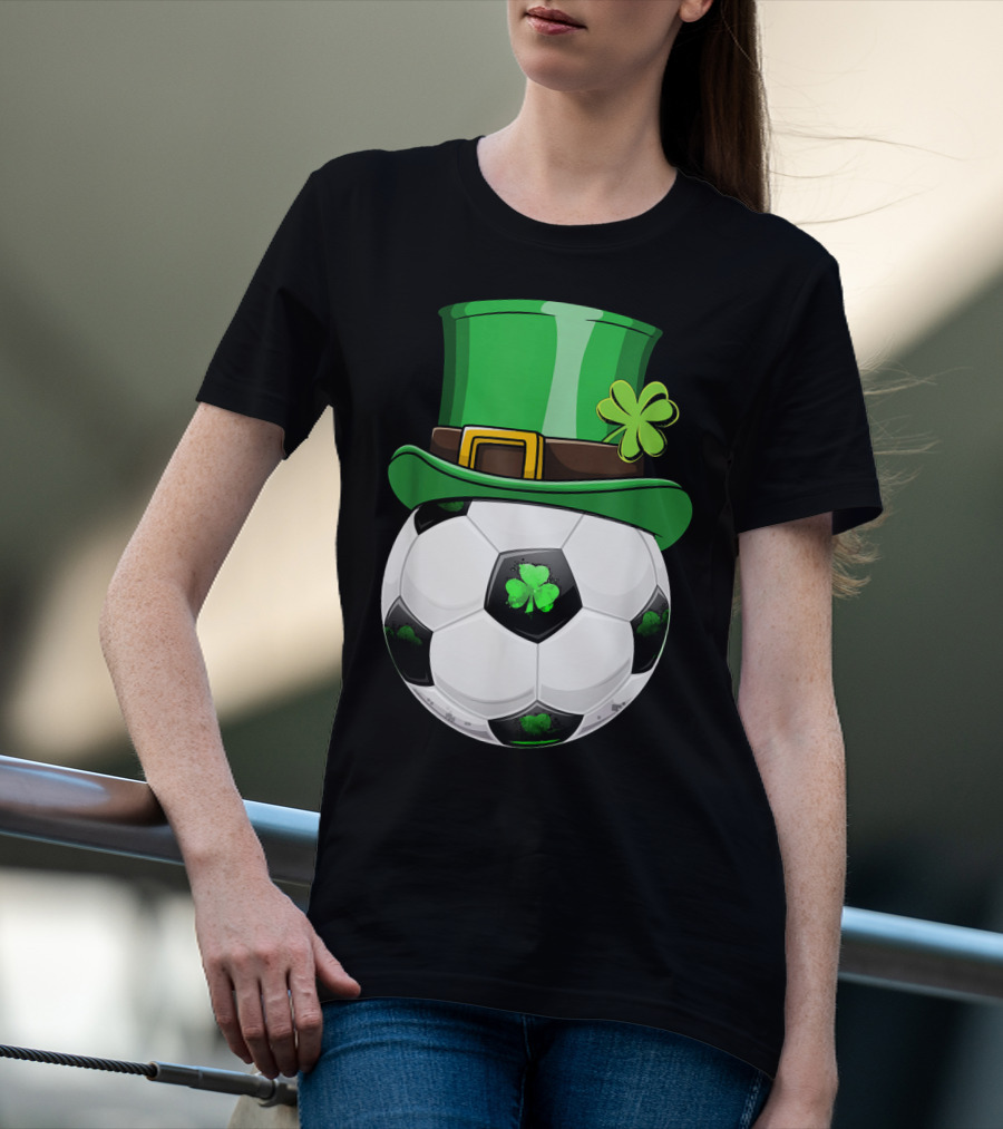 Leprechaun Soccer Funny St. Patrick's Day Hat With Shamrock Soccer Ball T-Shirt