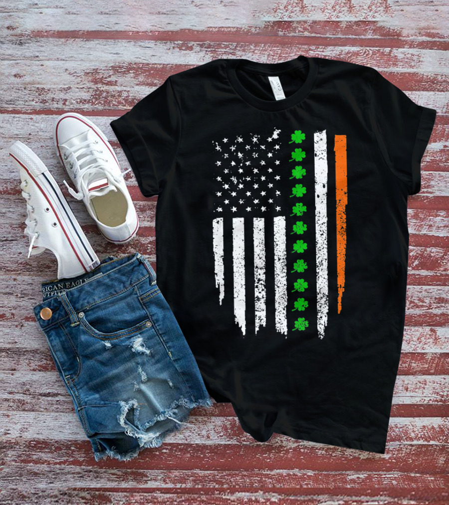 Retro Vintage Irish American Flag With Shamrocks T-Shirt