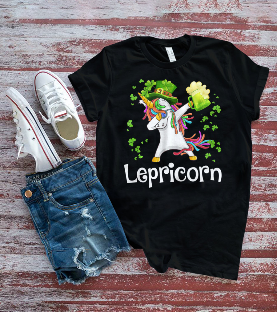 Lepricorn Beer Mug Shamrocks Rainbow Unicorn St. Patrick's Day T-Shirt