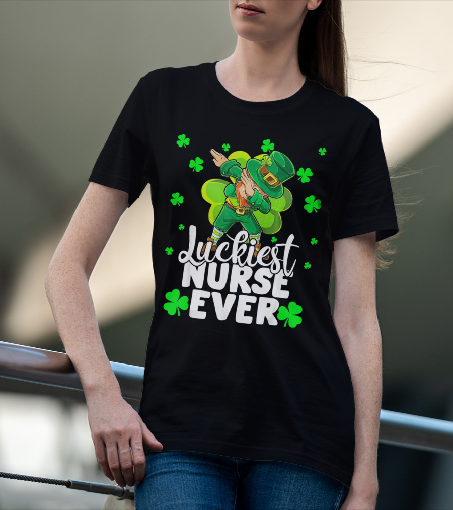 Luckiest Nurse Ever Leprechaun Dab St Patrick's Day Shamrock T-Shirt