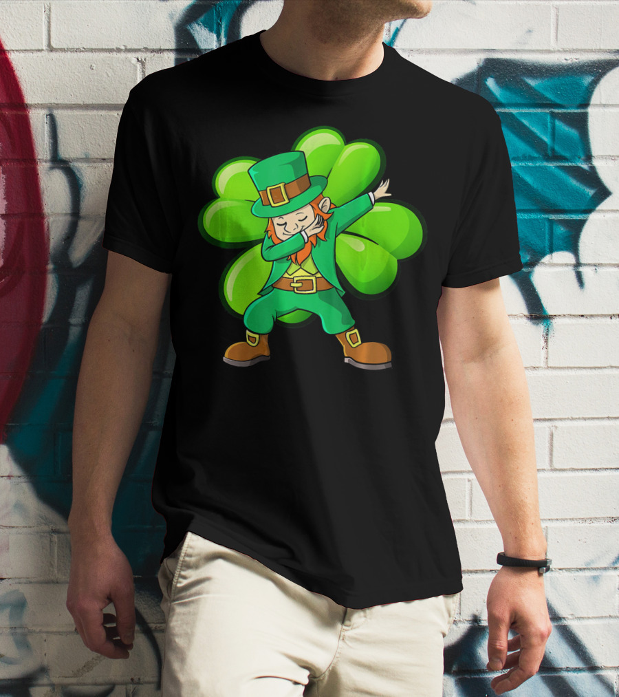 Cute Dabbing Leprechaun With Green Shamrock Background T-Shirt