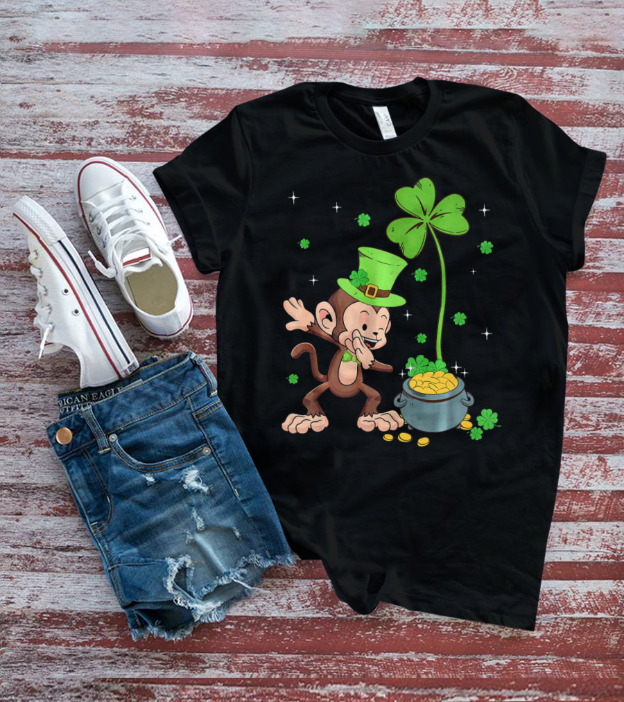 Shamrock Leprechaun Monkey With Pot Of Gold St Patricks T-Shirt