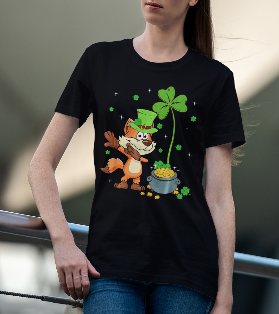 Shamrock Leprechaun Fox With Clover And Pot Of Gold T-Shirt