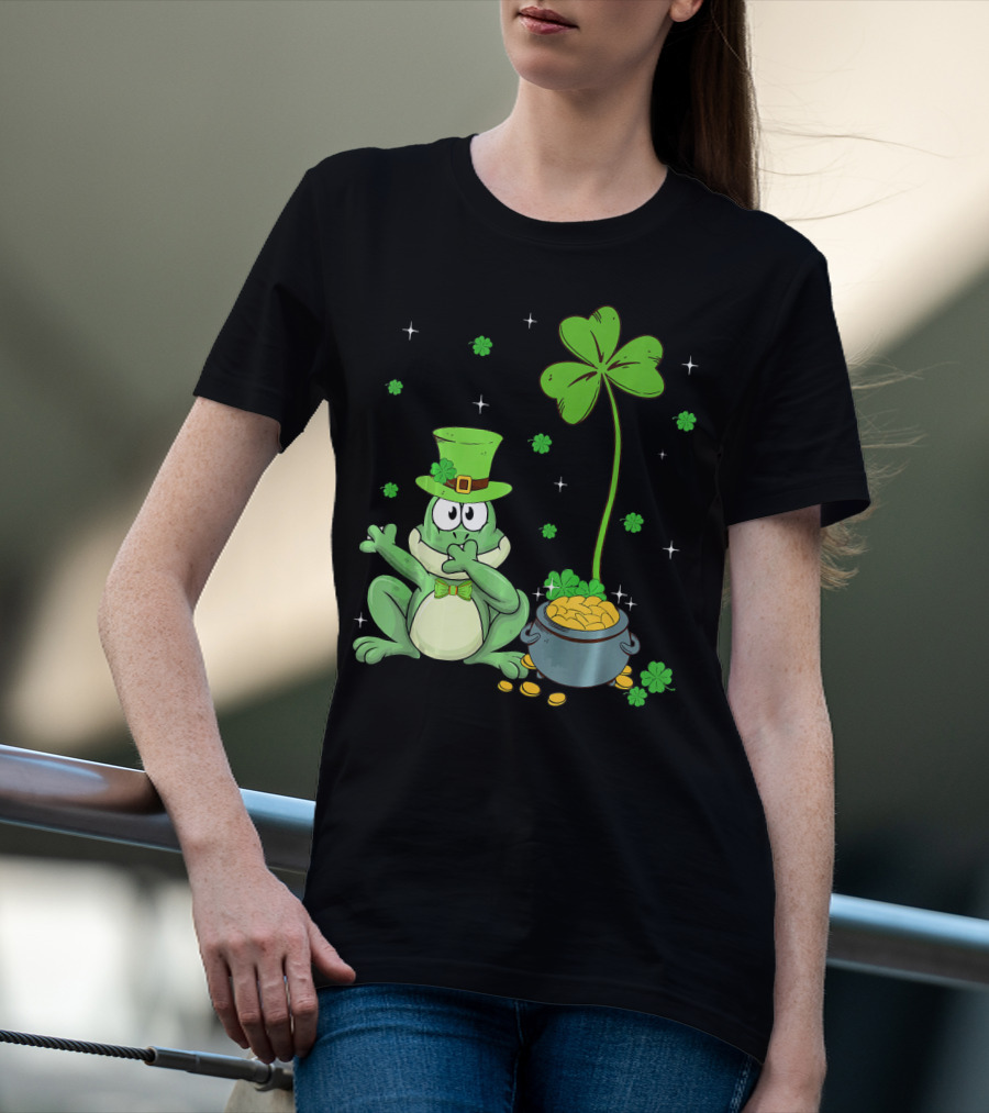 Shamrock Leprechaun Frog With Pot Of Gold And Clover Hat T-Shirt