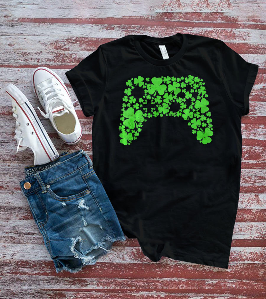 St Patricks Day Gamer Gaming Lucky Shamrock Controller T-Shirt
