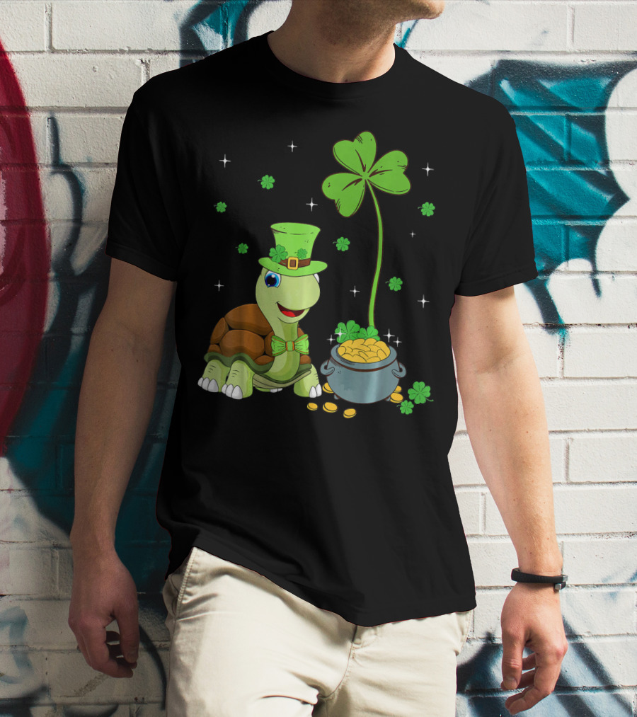 Shamrock Turtle With Leprechaun Hat And Pot Of Gold St Patricks T-Shirt