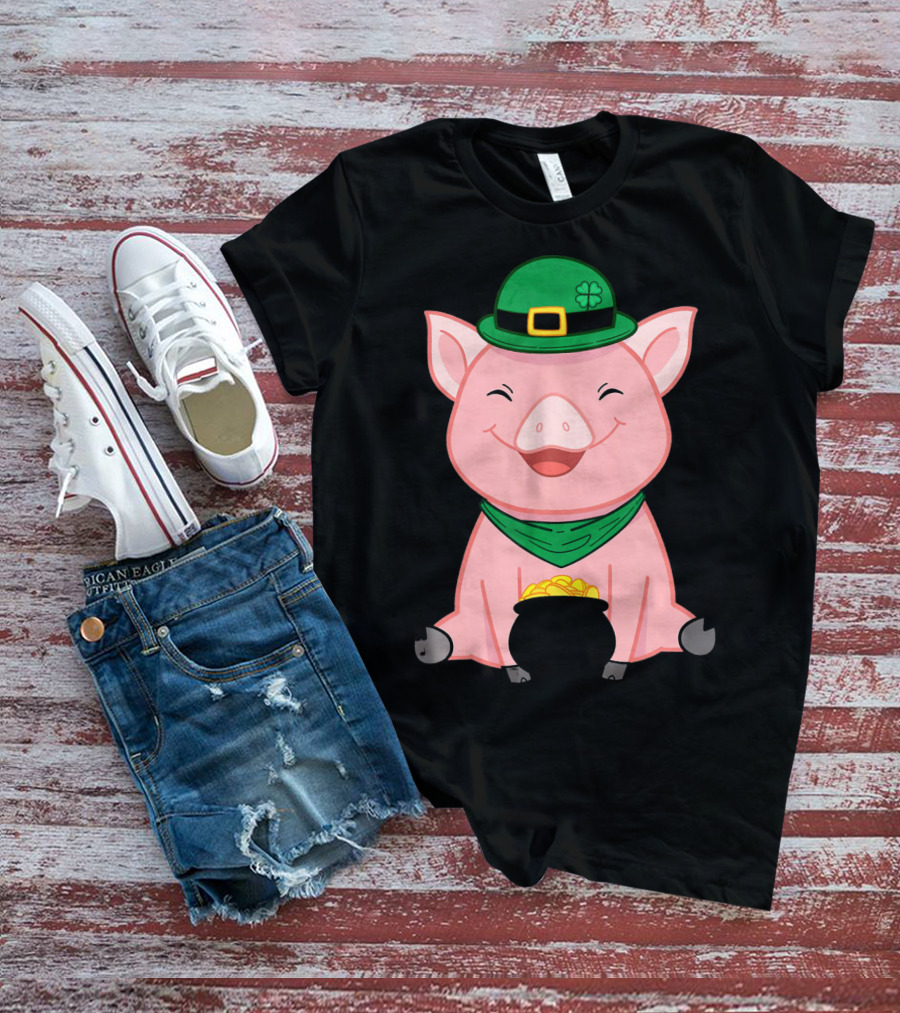 Cute Pig St. Patrick's Day Hat And Gold Pot T-Shirt