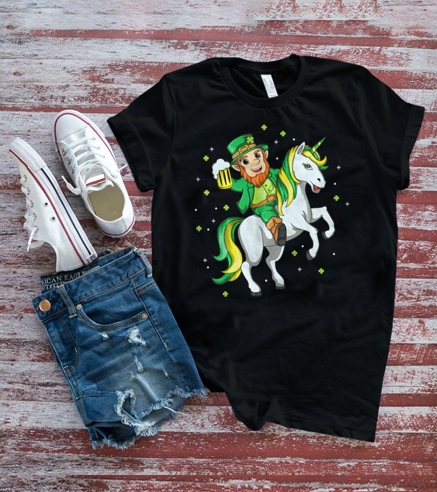 Lepricorn Irish Unicorn With Beer Mug And Shamrocks T-Shirt