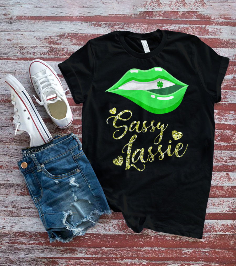 Sassy Lassie St Patricks Day Women Cute Lips Shamrock T-Shirt
