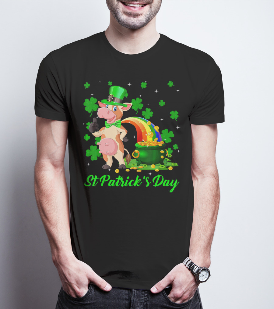 Leprechaun Cow Shamrock St Patrick's Day Rainbow Pot Of Gold T-Shirt