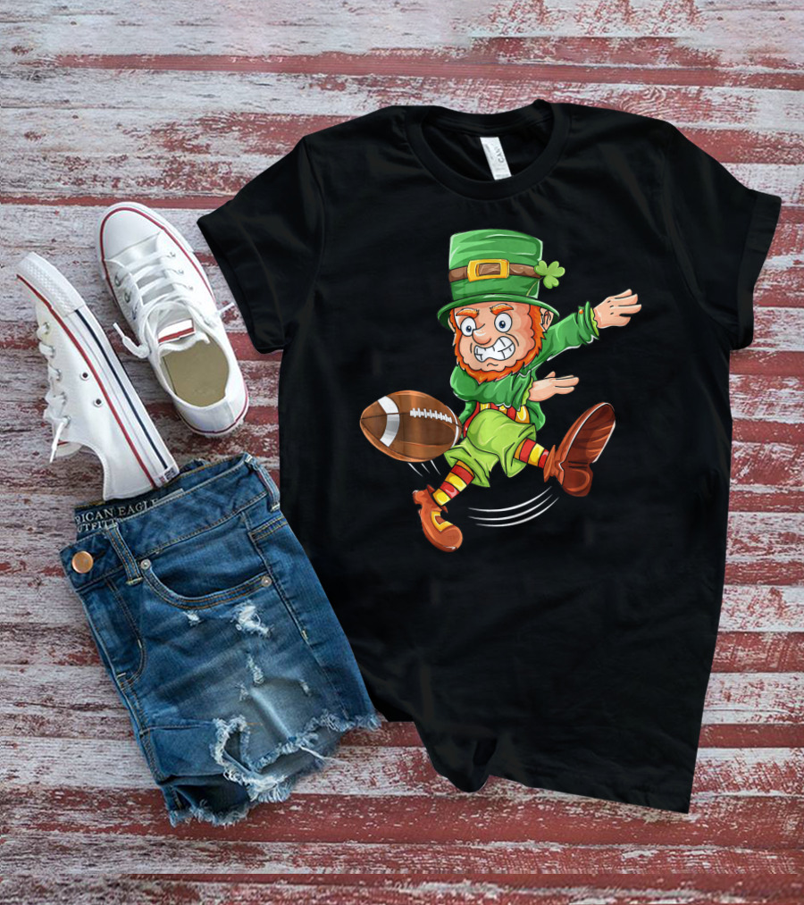 Leprechaun Rugby Kick St Patricks Day Coach Fun T-Shirt
