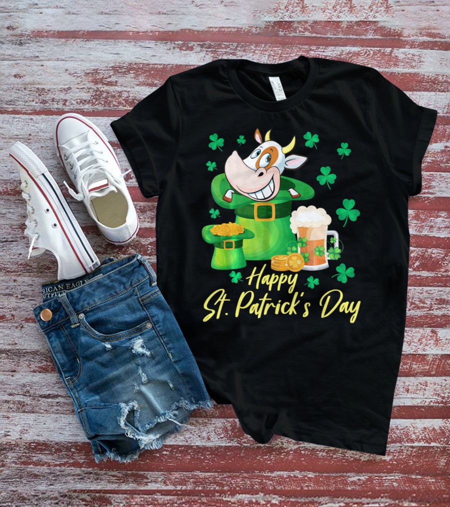 Happy St. Patrick's Day Cow Dancing In Leprechaun Hat With Gold Coins And Beer T-Shirt