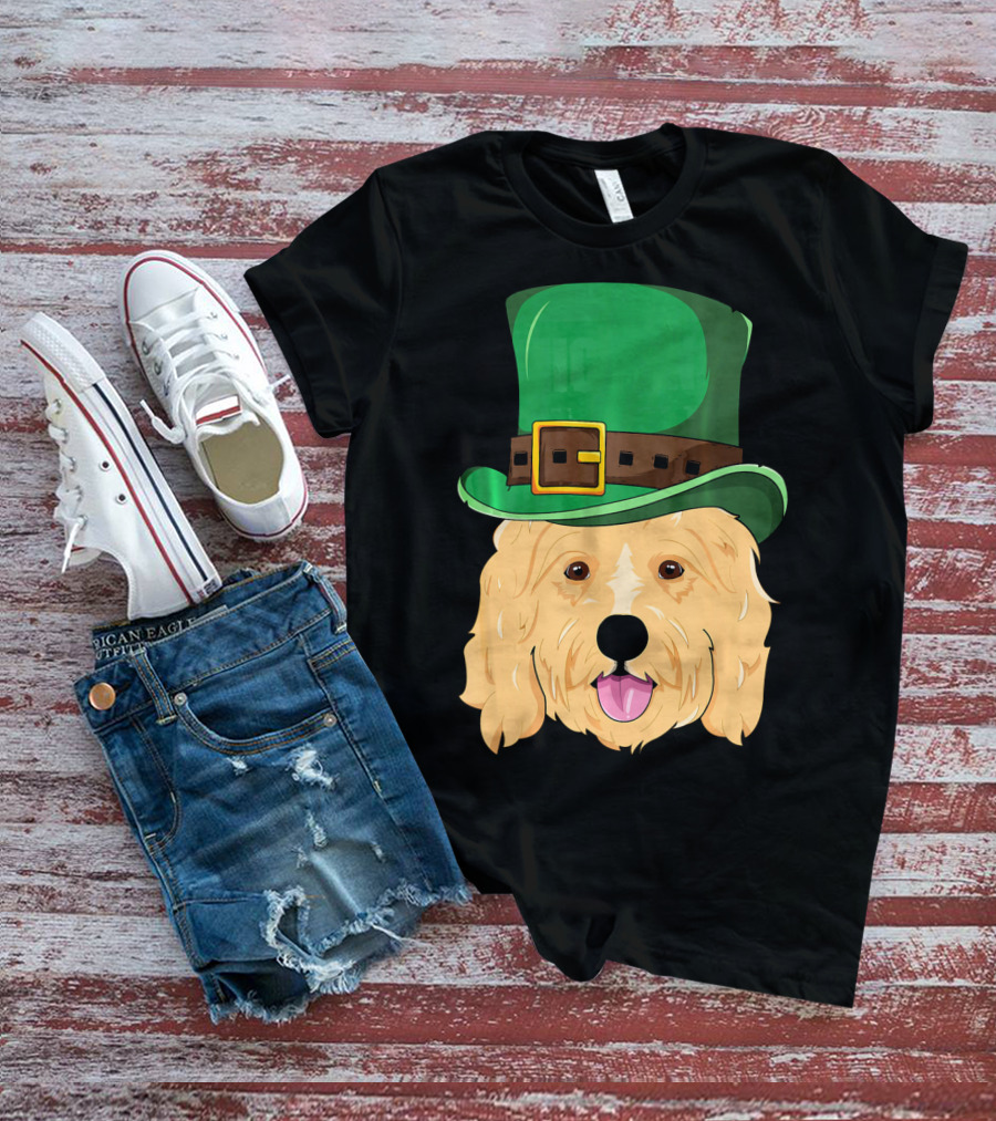 Golden Doodle St. Patrick's Day With Green Leprechaun Hat T-Shirt