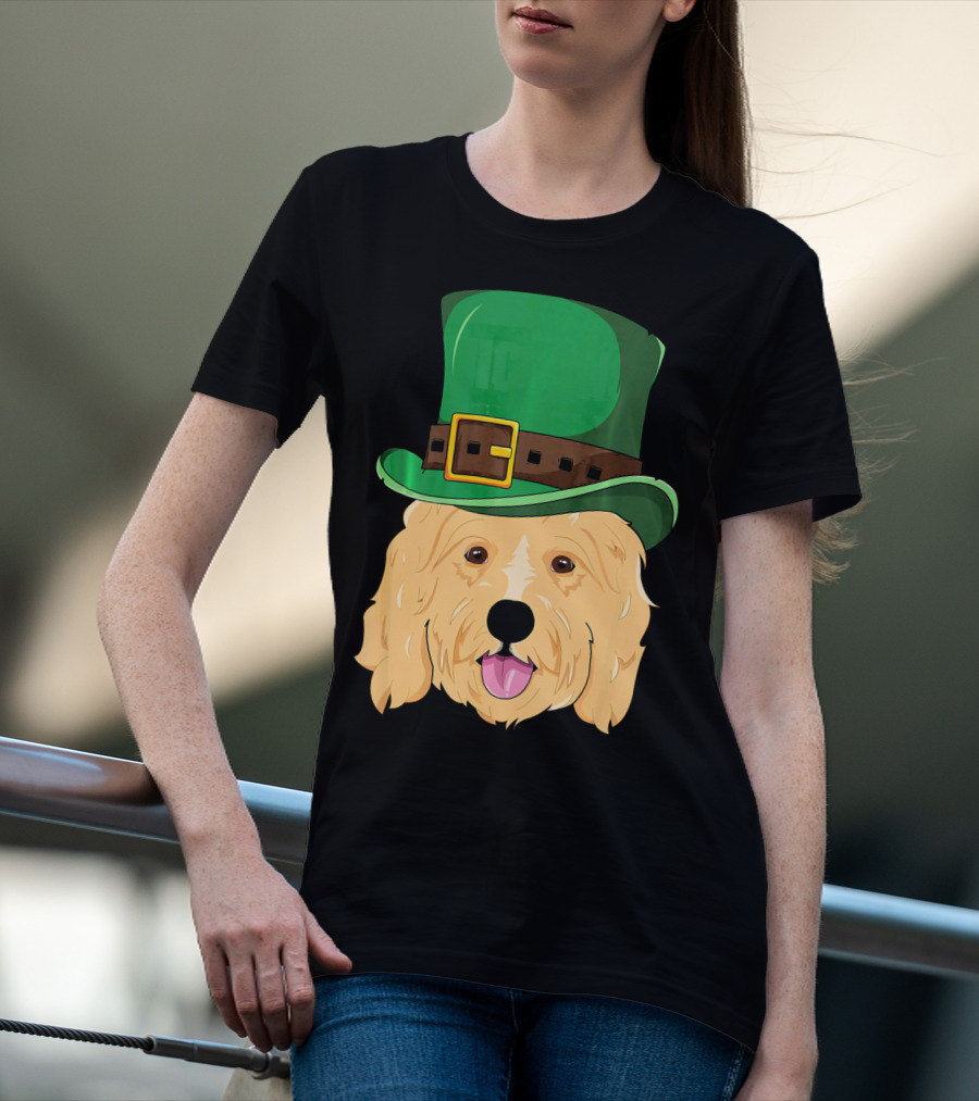 Golden Doodle St. Patrick's Day With Green Leprechaun Hat T-Shirt