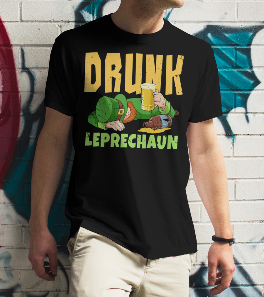 Drunk Leprechaun Holding Beer Mug And Whiskey Bottle T-Shirt