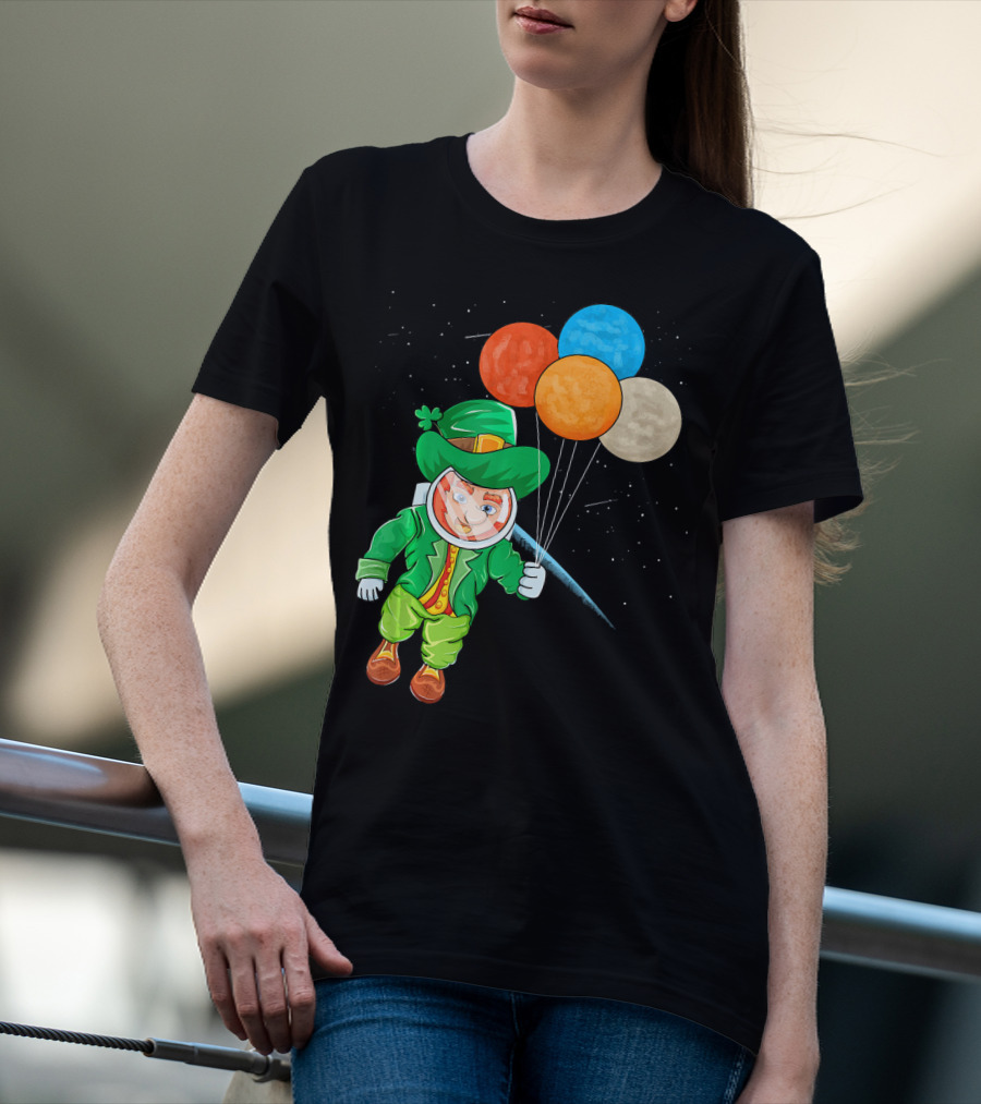Leprechaun In Space St Patrick's Day Astronaut With Colorful Balloons T-Shirt