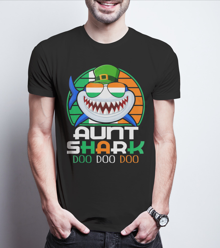Aunt Shark Doo Doo Doo Funny St. Patrick's Day Irish Flag And Hat T-Shirt
