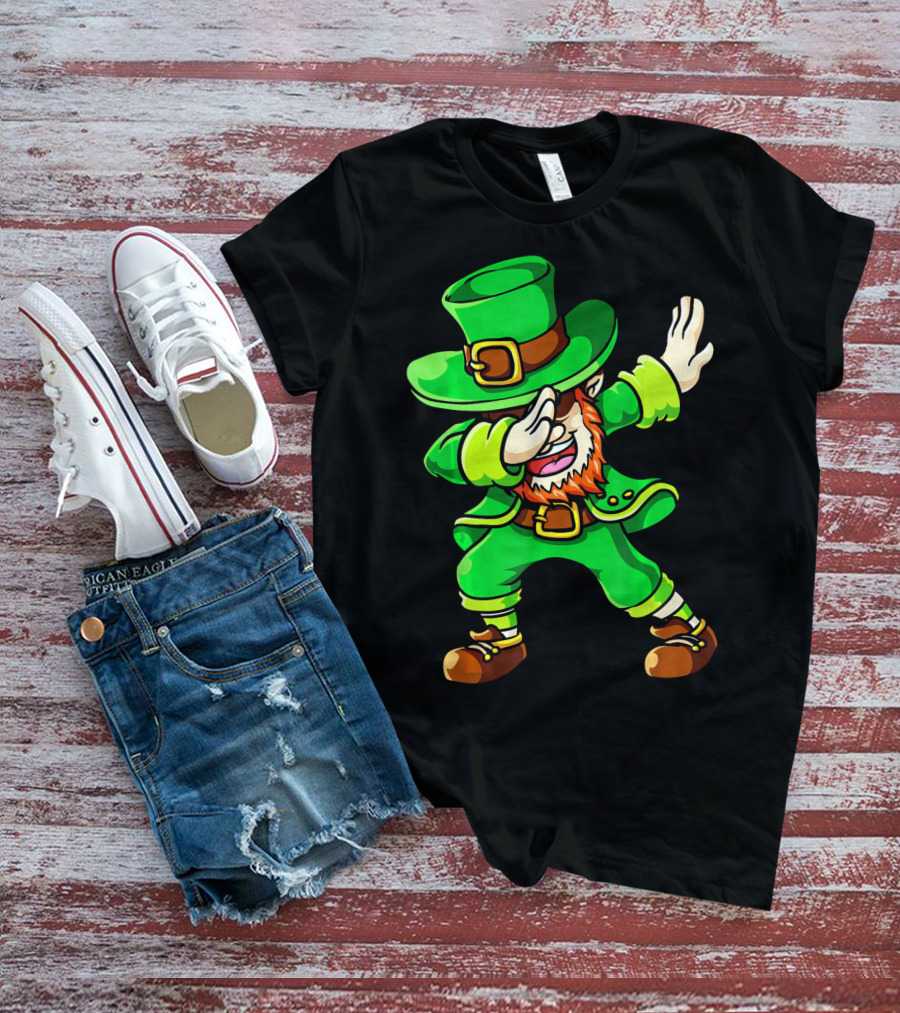 St Patricks Day Dabbing Leprechaun Irish Celebration T-Shirt