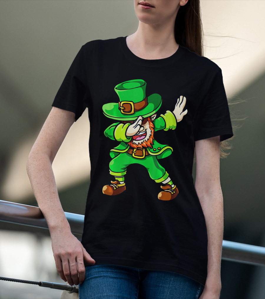St Patricks Day Dabbing Leprechaun Irish Celebration T-Shirt