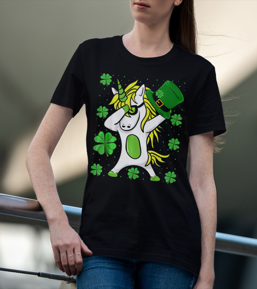 Funny Irish St Patricks Day Unicorn With Leprechaun Hat And Shamrocks T-Shirt