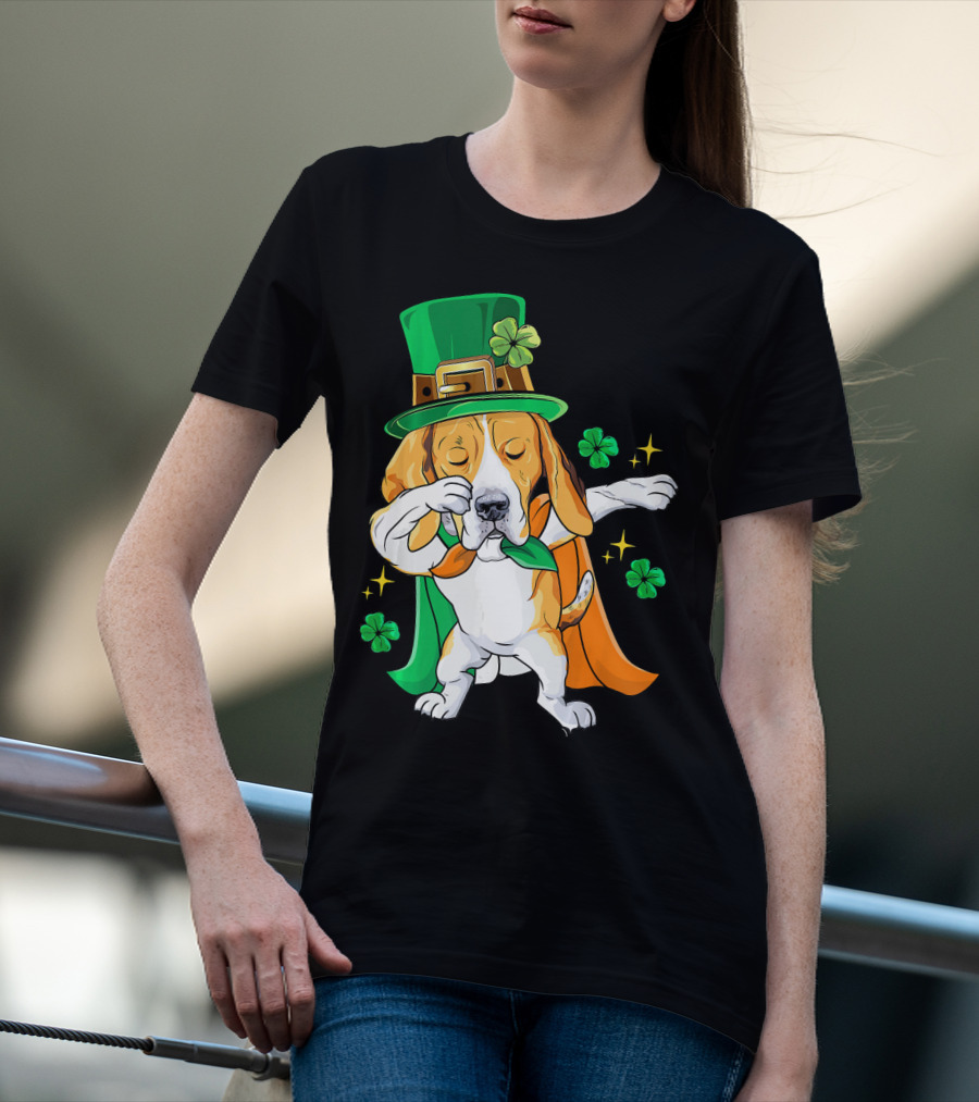 Beagle Dabbing Leprechaun St Patricks Day Shamrocks T-Shirt