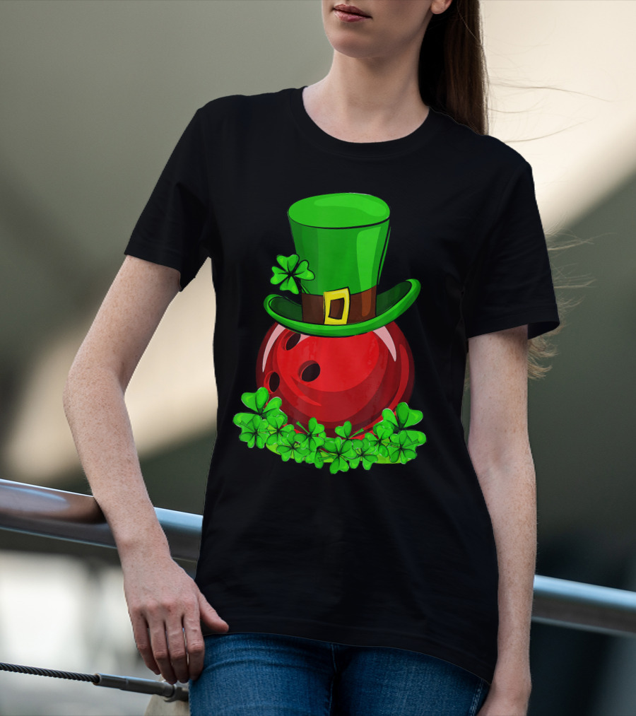 Leprechaun Hat Bowling Shamrock St Patrick's Day T-Shirt