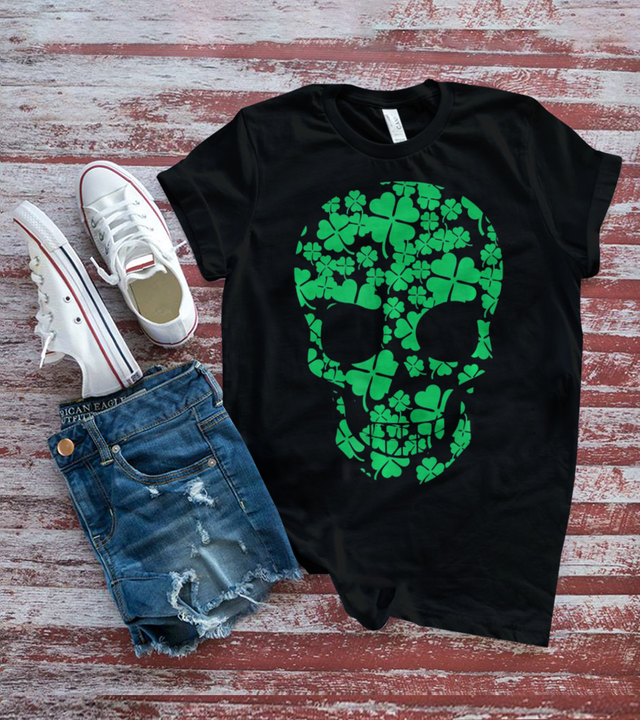 Saint Patricks Day Shamrocks Skull T-Shirt