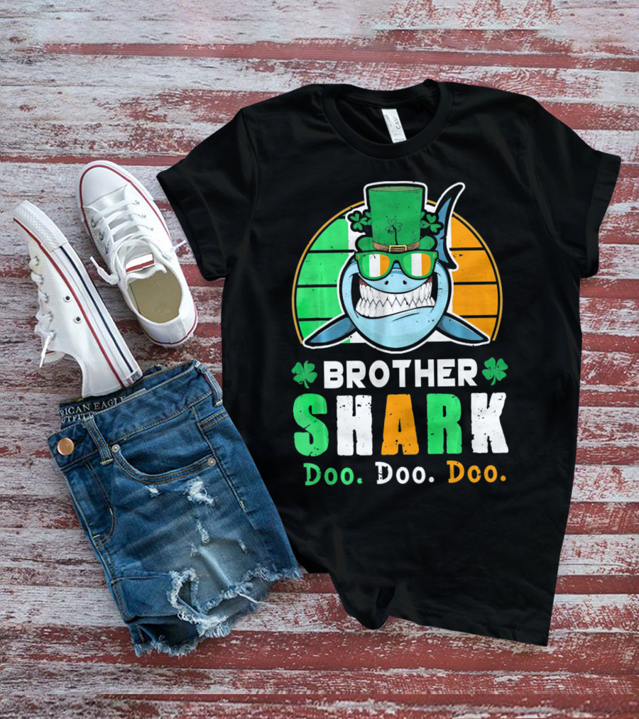 Brother Shark Doo Doo Doo Irish Ireland St Patricks T-Shirt