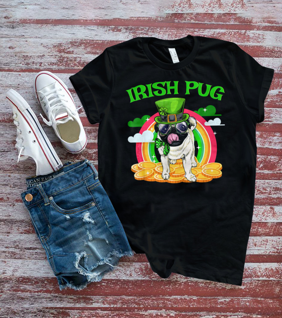 Irish Pug Funny St Patricks Day Leprechaun Rainbow Coins T-Shirt