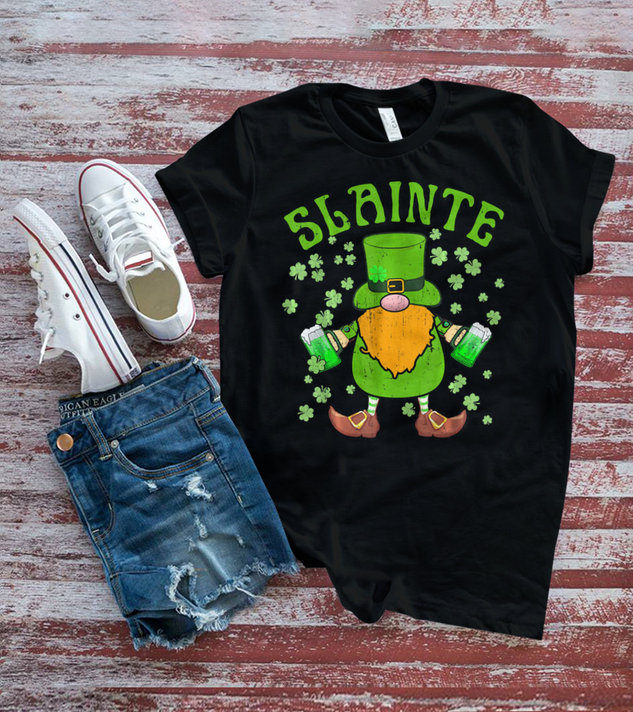 SLAINTE Cute Irish Leprechaun Gnome Green Beer T-Shirt