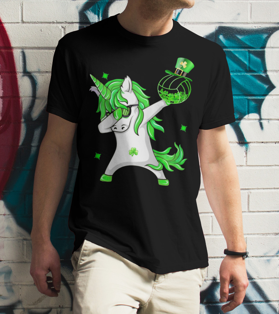 Happy St Patricks Day Dabbing Unicorn With Shamrock Hat And Green Hair T-Shirt