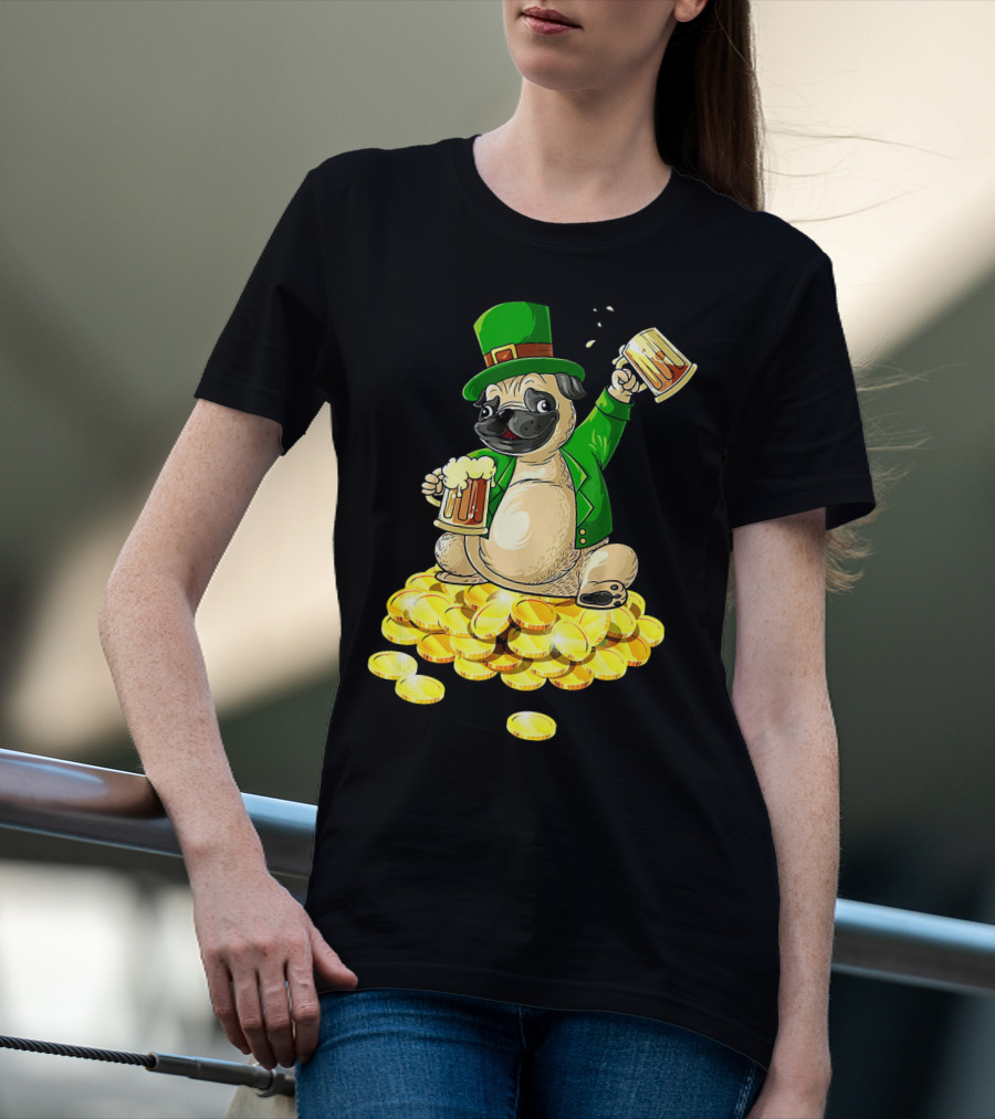 Irish Pug St. Patrick's Day Beer Cheers On Gold Coins T-Shirt