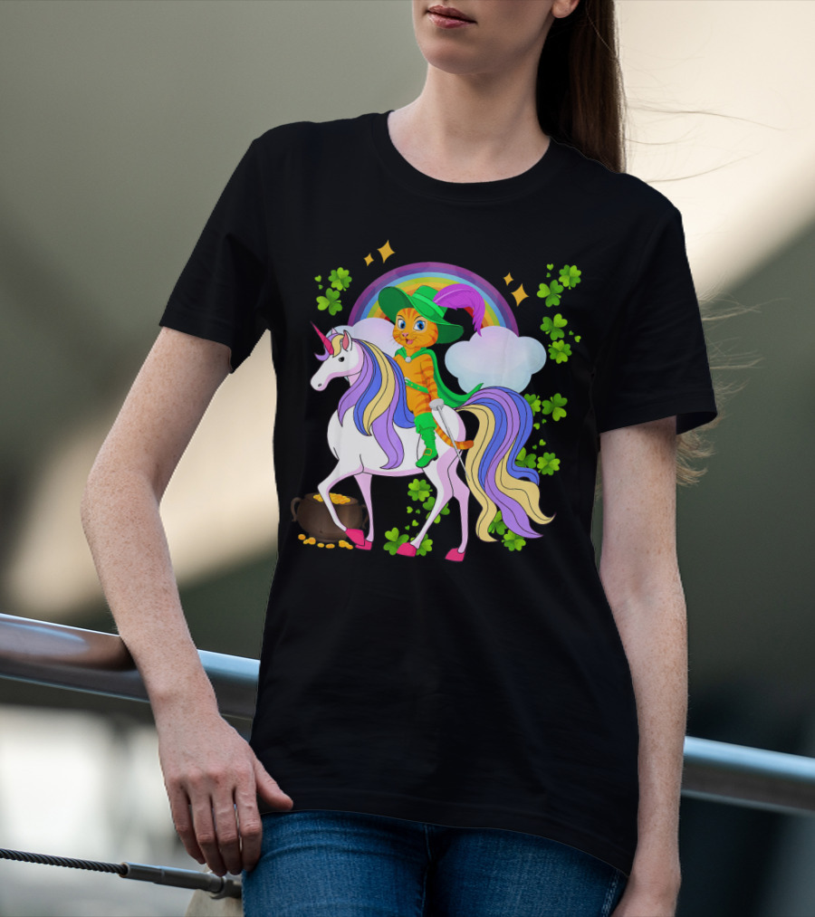 Leprechaun Cat Riding Unicorn With Rainbow And Shamrocks St Patrick Pot Of Gold T-Shirt