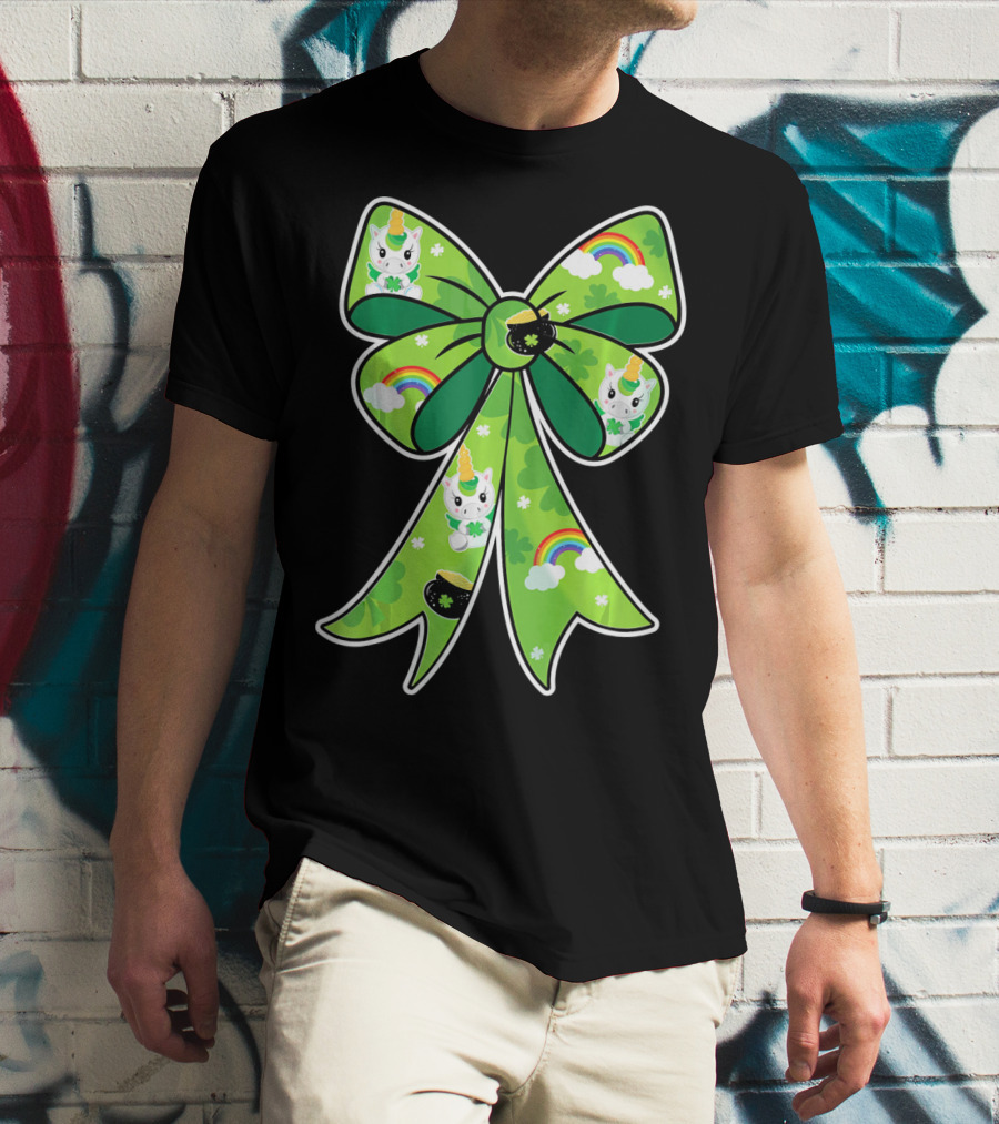 Girls St Patrick's Day Unicorn Bow With Rainbows And Shamrocks T-Shirt
