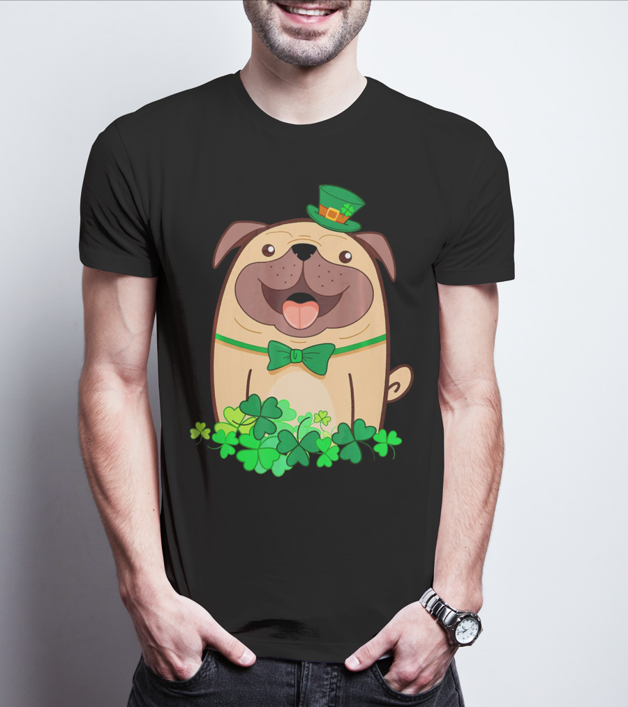 Cute Pug With Leprechaun Hat And Shamrocks T-Shirt