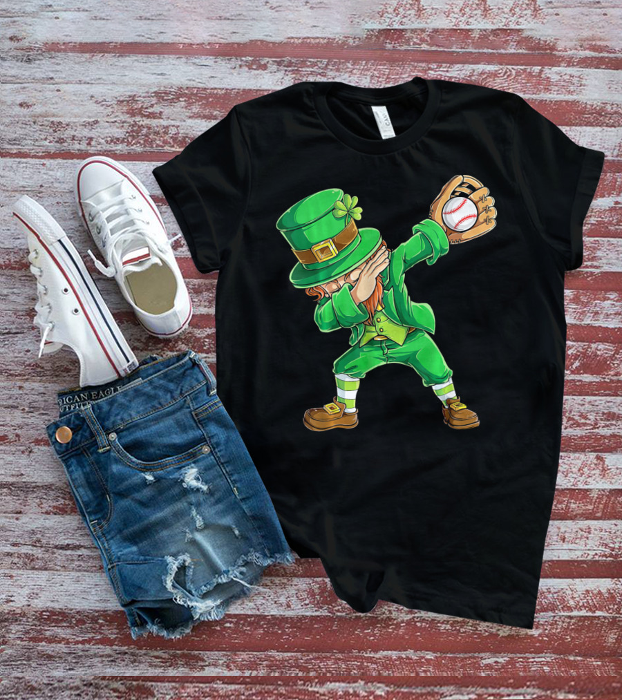 Dabbing Leprechaun Baseball Glove Pitcher Fantasy T-Shirt