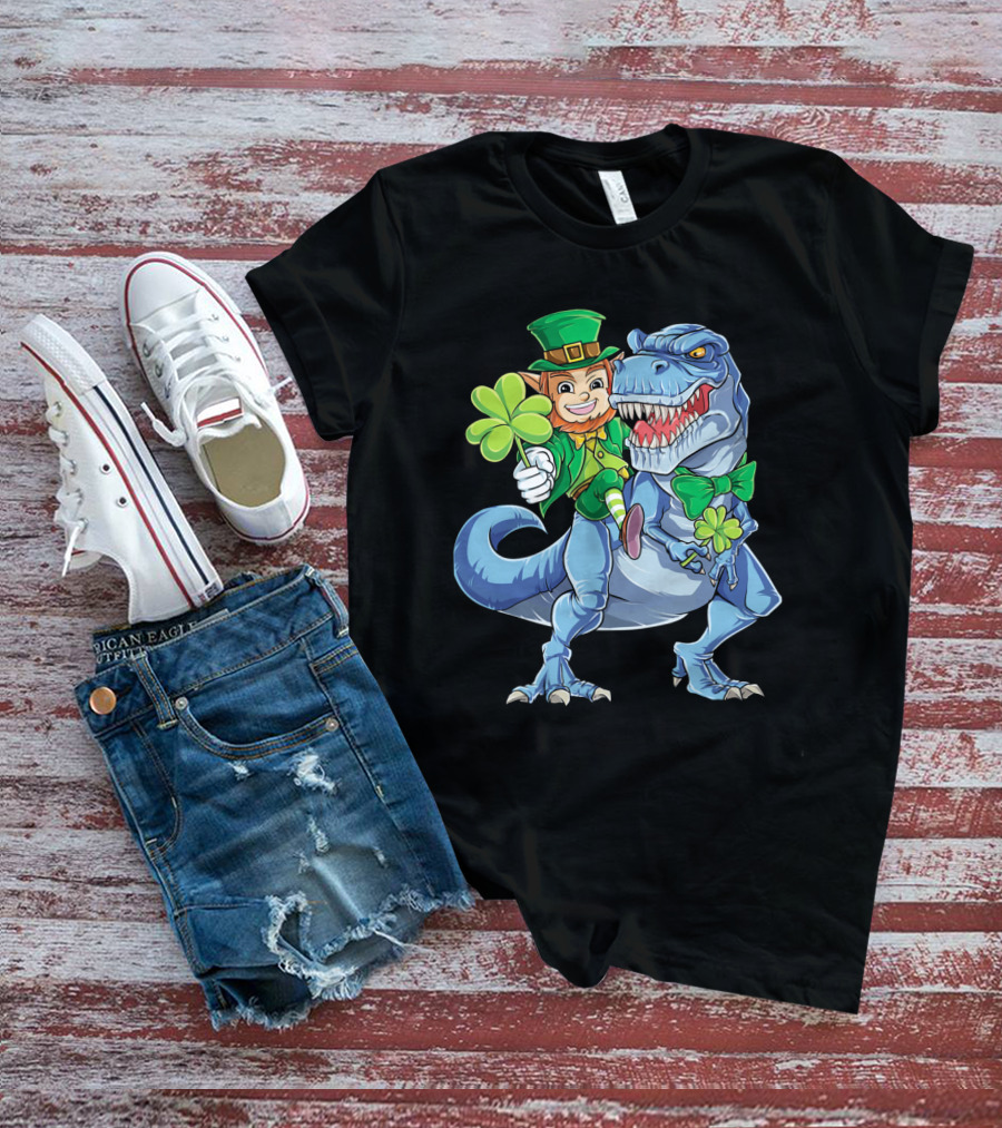 St Patricks Day Leprechaun Riding Dinosaur With Shamrock T-Shirt