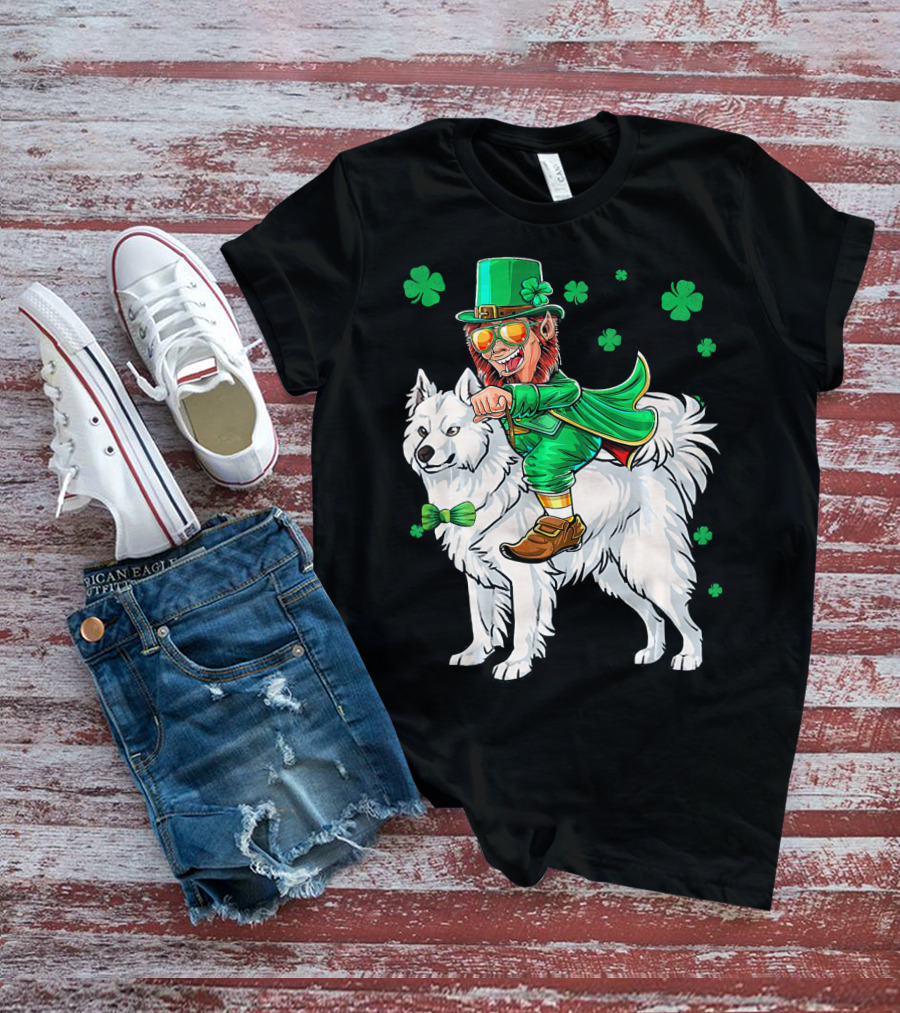 Leprechaun Riding Samoyed With Shamrocks St. Patrick's Day T-Shirt