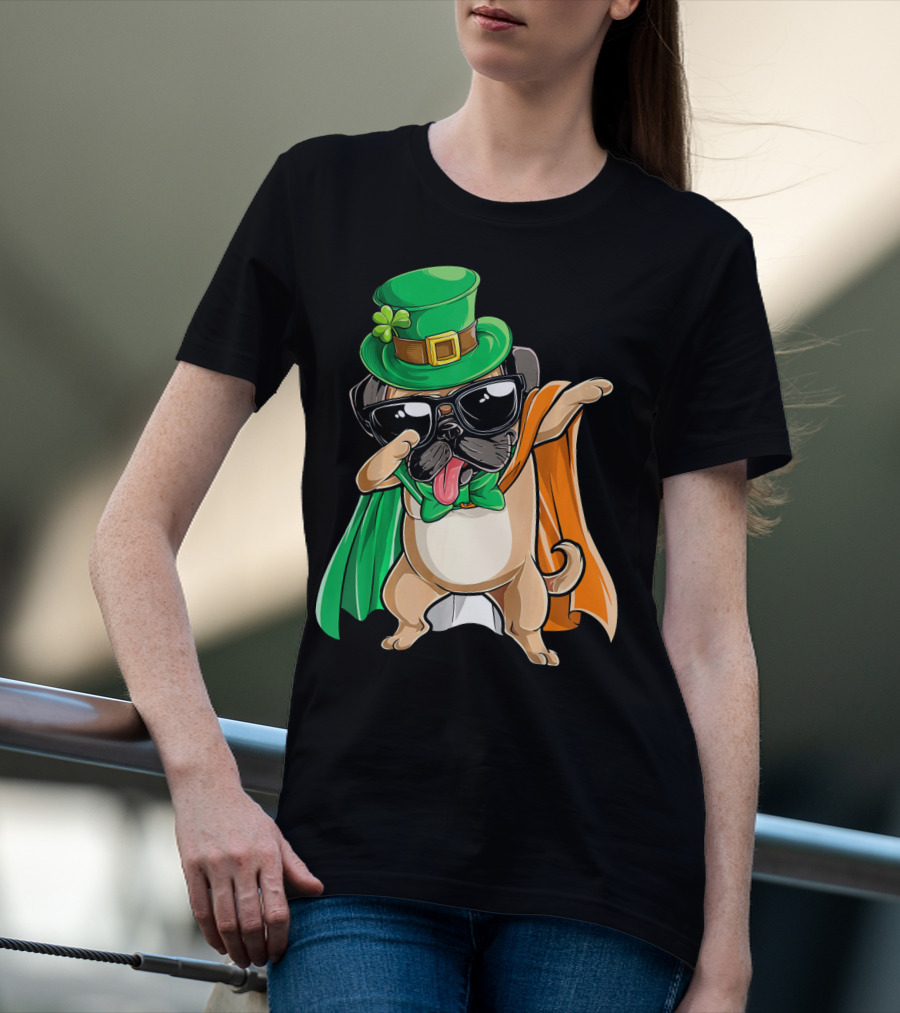 Dabbing Pug St Patrick's Day Leprechaun Hat Cape T-Shirt