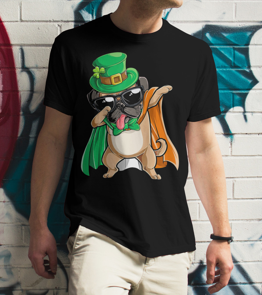 Dabbing Pug St Patrick's Day Leprechaun Hat Cape T-Shirt