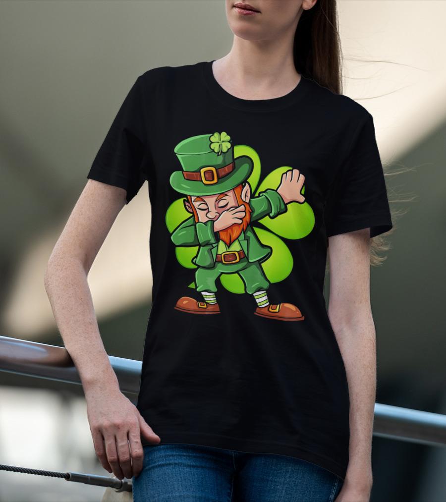Dabbing Leprechaun With Clover St Patrick's Day Luck T-Shirt