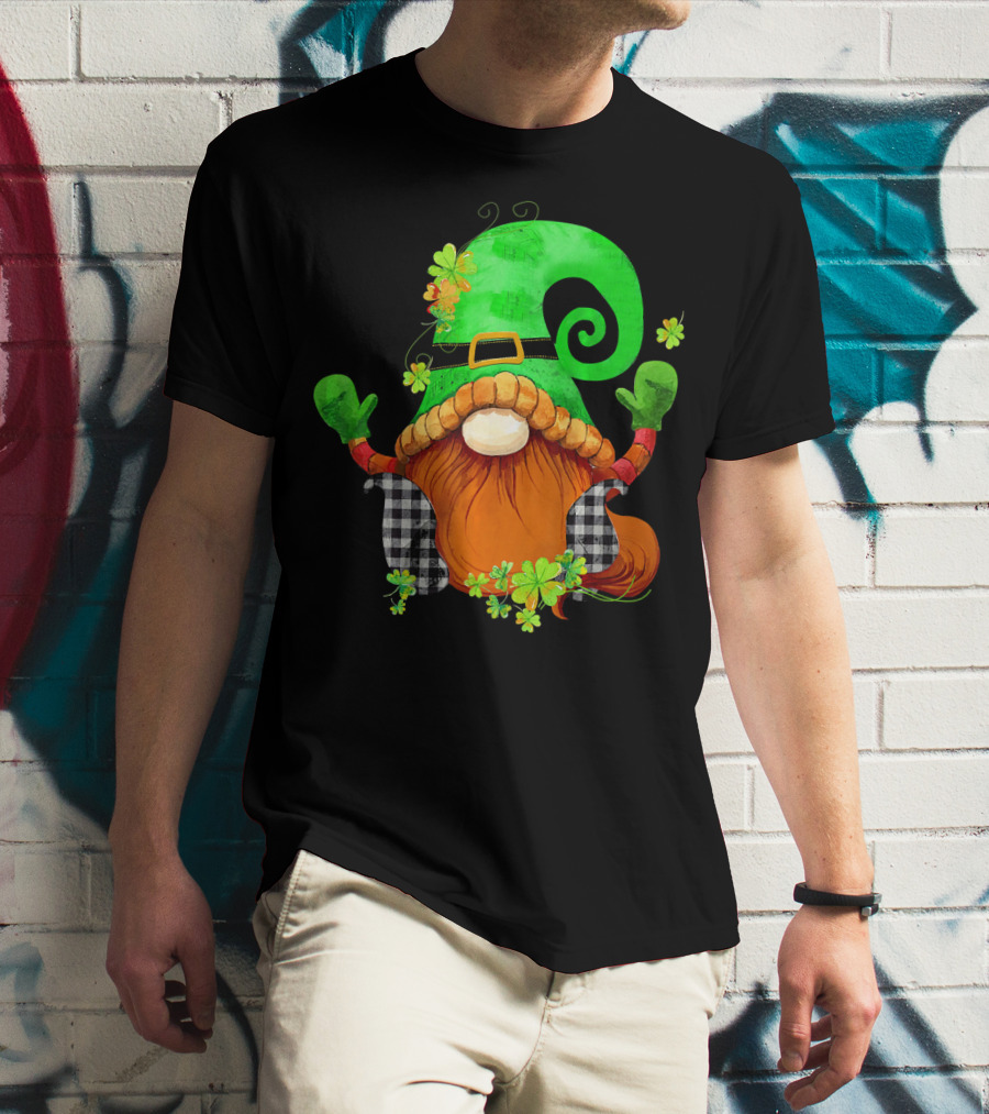 St. Patricks Day Leprechaun Gnome With Shamrock And Green Hat T-Shirt
