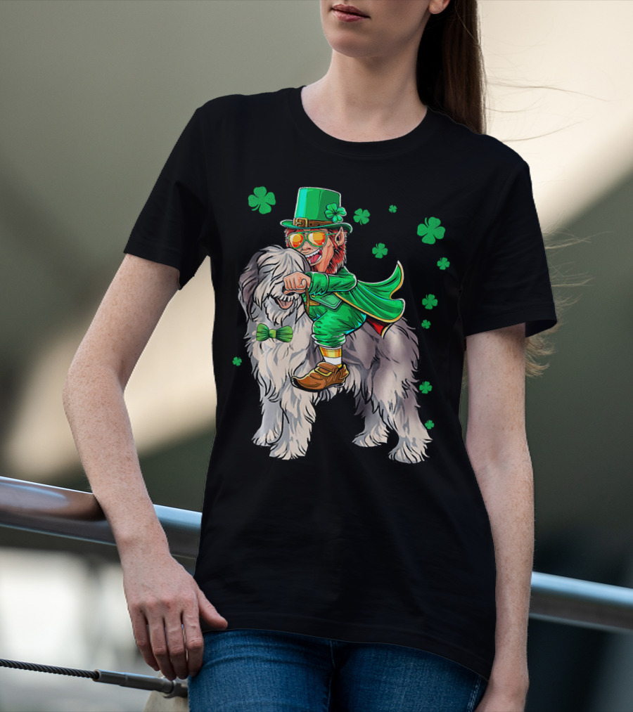 Leprechaun Olde English Sheepdog Shamrock St. Patrick's Day T-Shirt