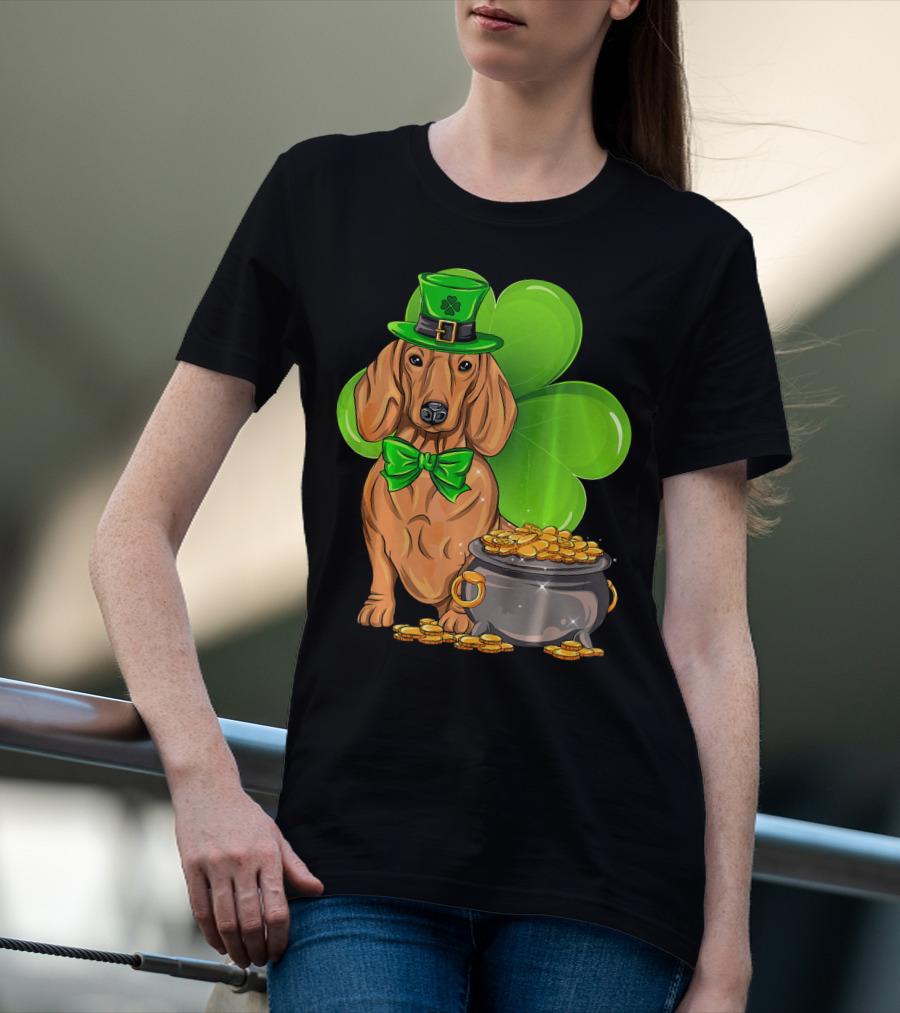 Dachshund St Patricks Day Leprechaun Dog Shamrock Hat Pot Of Gold T-Shirt